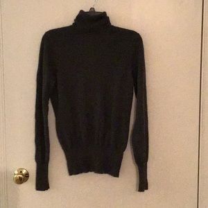 Newman Marcus 100% cashmere turtleneck sweater